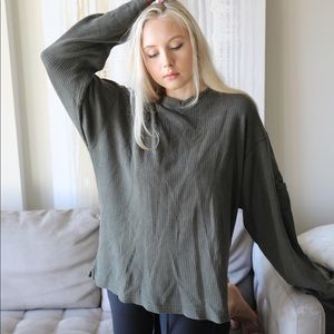 Vintage look oversized dark green ribbed sweater